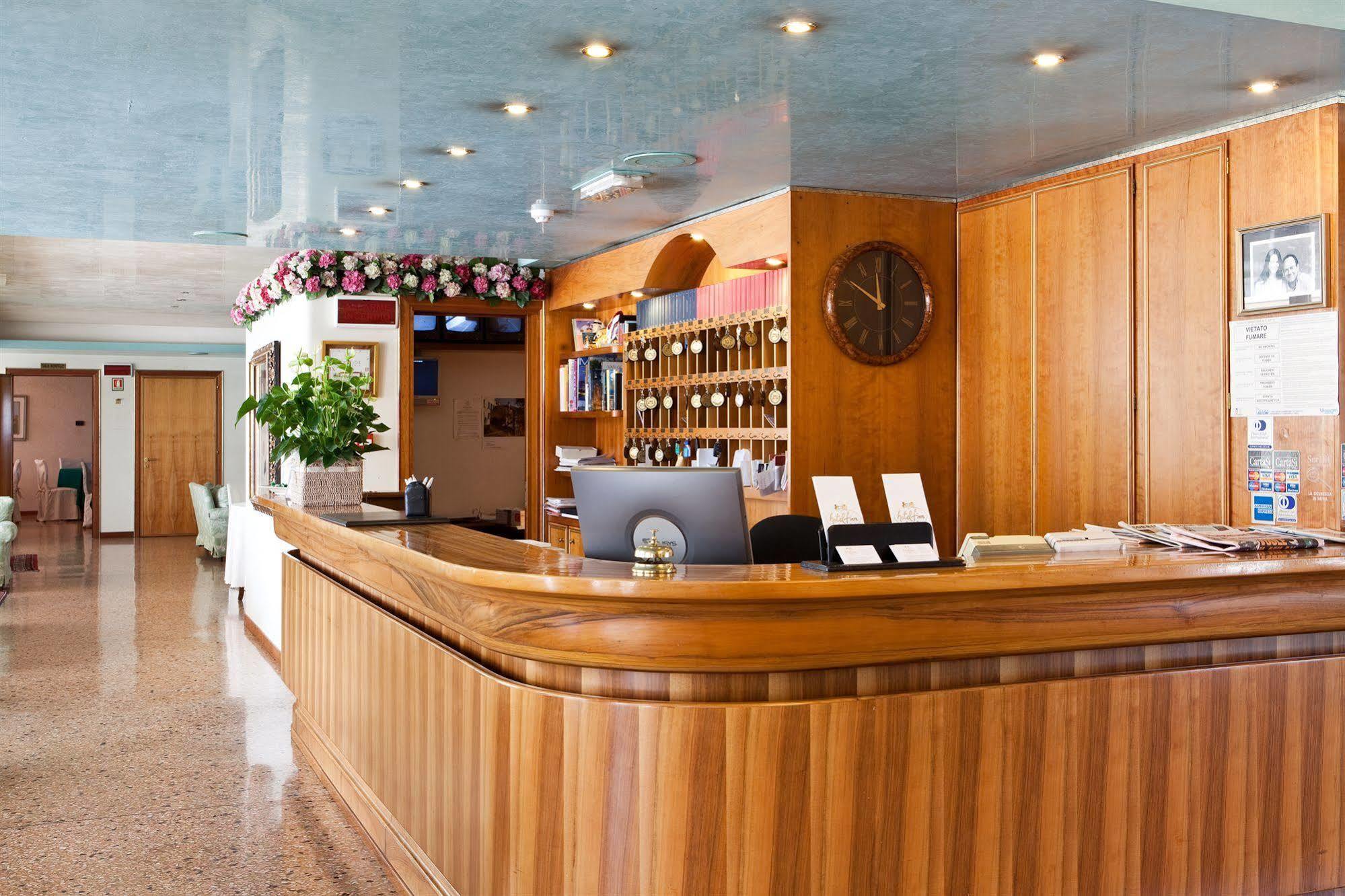 Hotel Ristorante Fior Castelfranco Veneto Kültér fotó